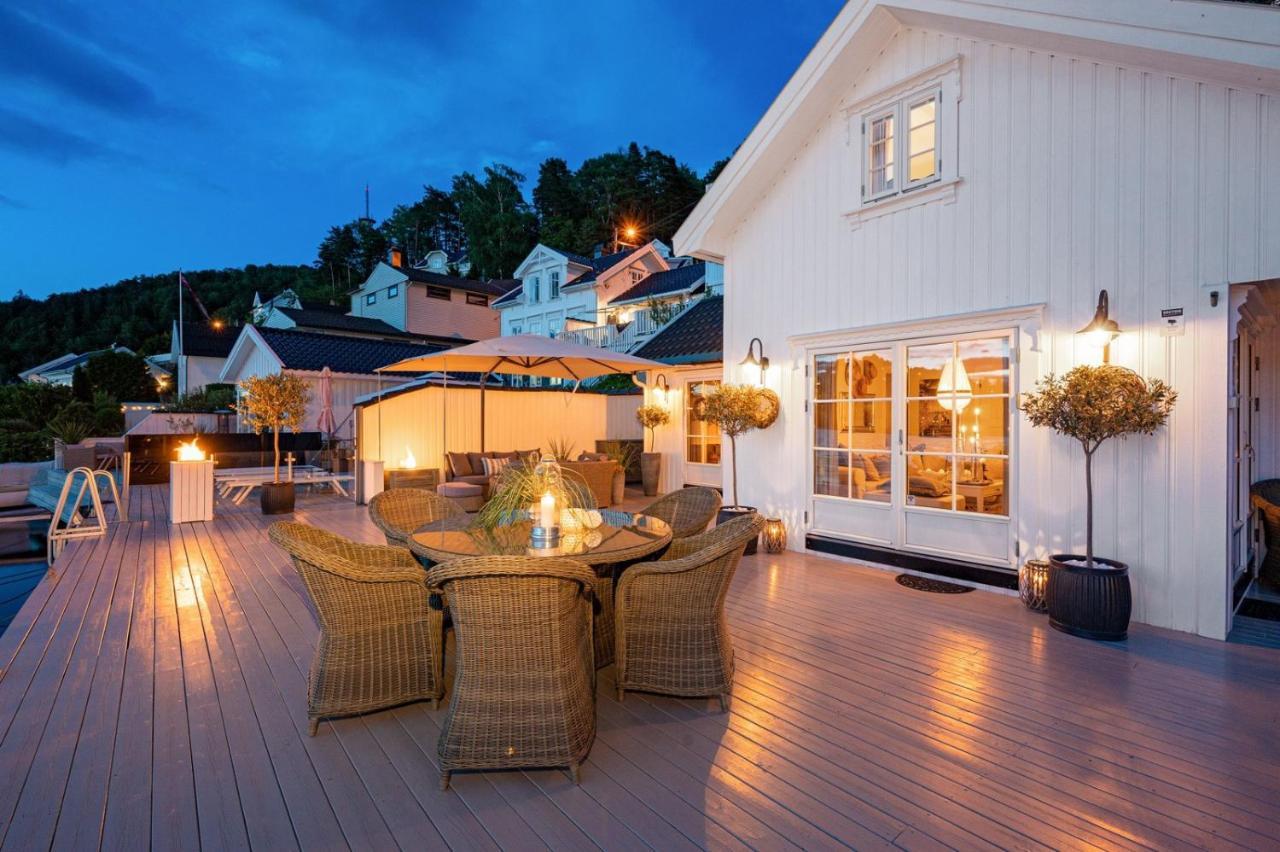 Luxurious Boathouse With Private Dock In The Best Location In Arendal Kültér fotó