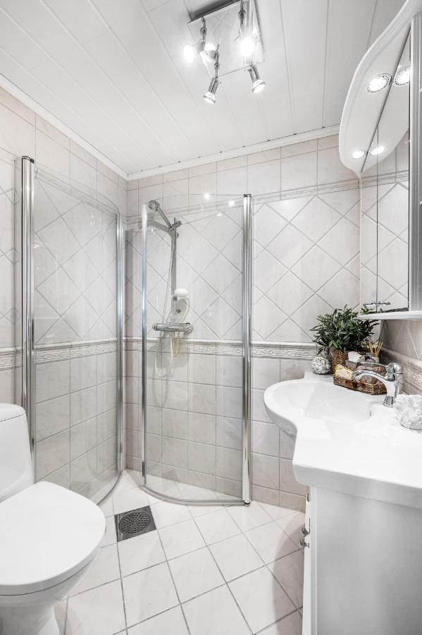 Luxurious Boathouse With Private Dock In The Best Location In Arendal Kültér fotó